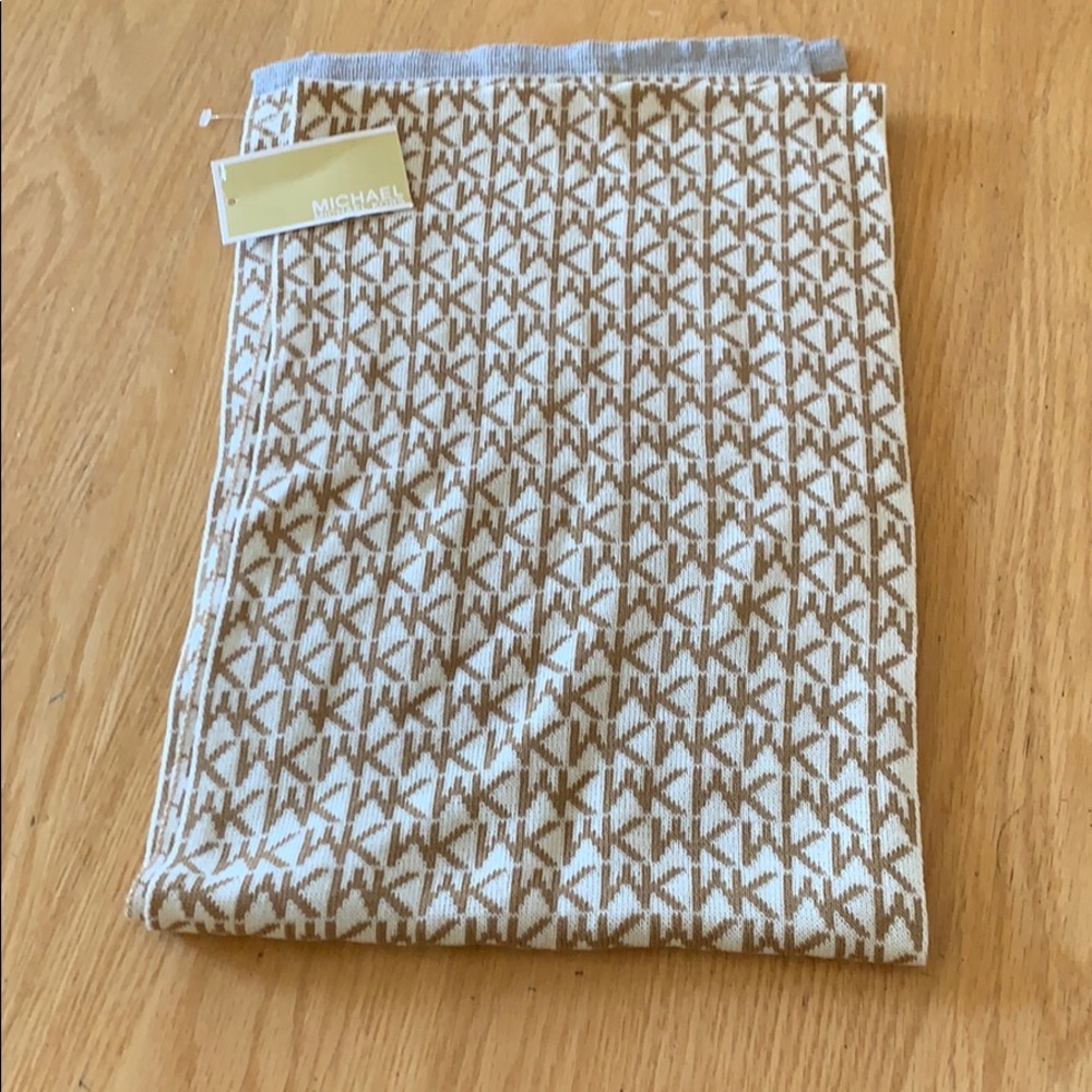 Michael Kors gold and cream scarf